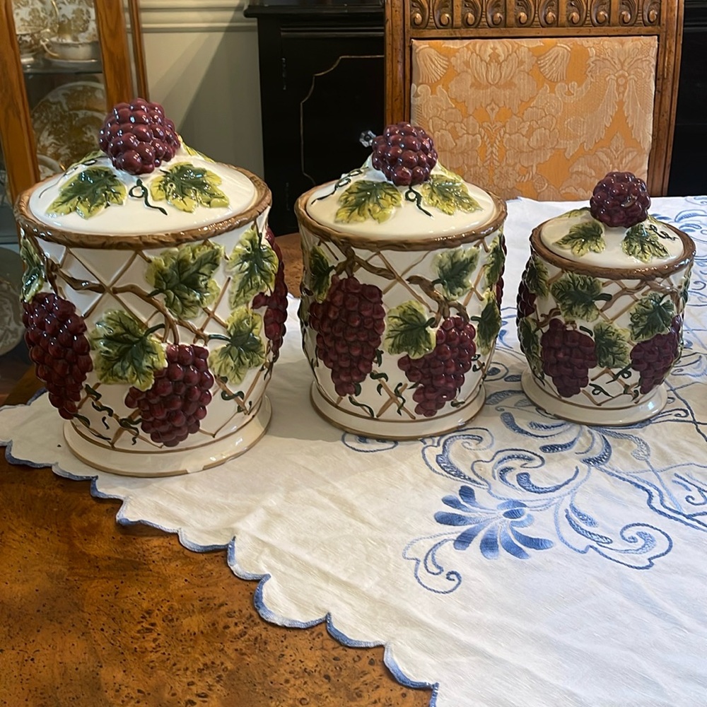 KK Grape Square 3 Pc Canister Set